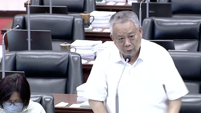 快訊/民進黨6連霸議員疑涉「光電回扣案」 遭檢調帶走搜索