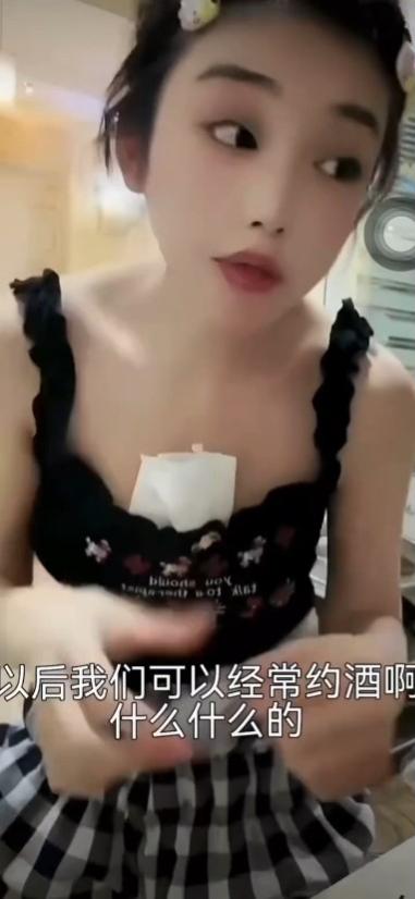 司曉迪再爆鹿晗搭訕過程。(圖/翻攝自微博)