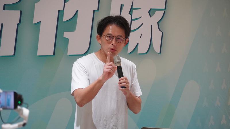普發1萬可、兒少帳戶不行?黃國昌開砲:民進黨雙標至極