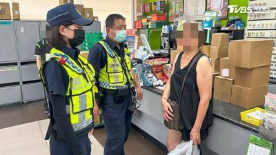 超商驚見「包裹山」!婦人一次要領23件 店員1舉動保住積蓄