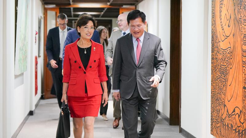 金映玉率美跨黨派代表團訪台 直指中國「試圖改寫區域規則」