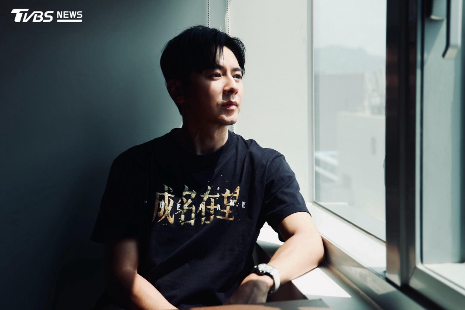李國毅化身刑警全身掛彩。(圖/黃城碩攝)