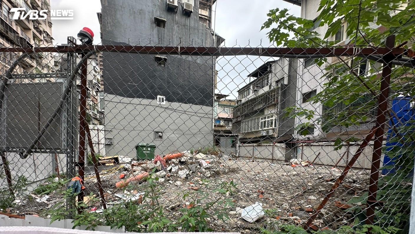 台北市晉江街危老都更,至今無動工跡象。(圖/台北市議員鍾小平辦公室提供)