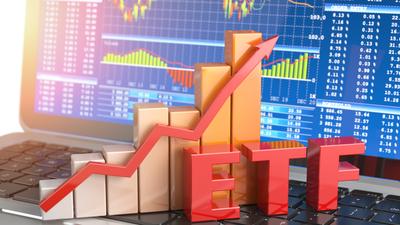 黃仁勳力挺算力資產化 電力ETF超強!這檔今年狂漲36%居冠