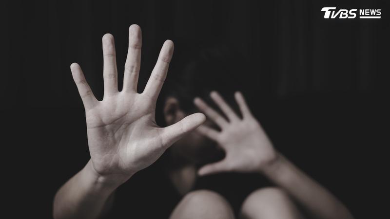 見「女裝長髮男」起色心!印度工程師尾隨性侵 判8年半驅逐出境