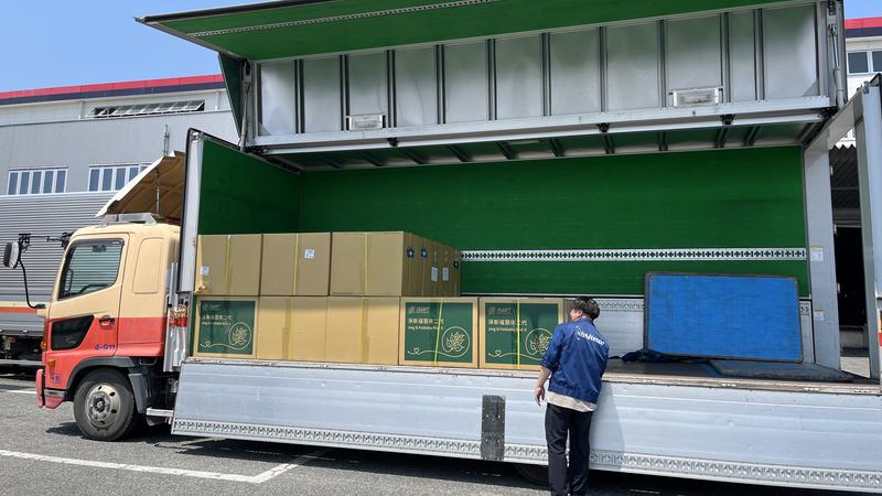 降低避難所染疫風險!慈濟再急調200頂「福慧隔屏」華航免費直飛日本救援