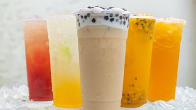 國小妹生日掏零用錢請全班喝飲料 結帳發現錢不夠「老闆霸舉」暖哭萬人