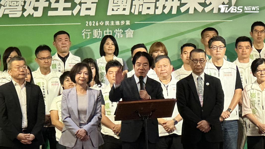 賴清德火力全開砲轟在野黨、盧秀燕。(圖/潘袁詩羽攝)