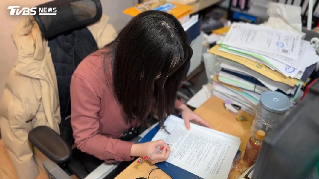 每天有運動還不夠!久坐8到10小時恐增糖尿病、心臟病與癌症風險(圖/TVBS)