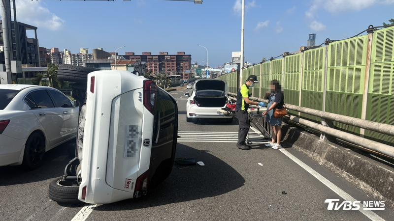 國1汽車猛撞分隔島 女駕駛「驗出毒駕」身上還藏安毒
