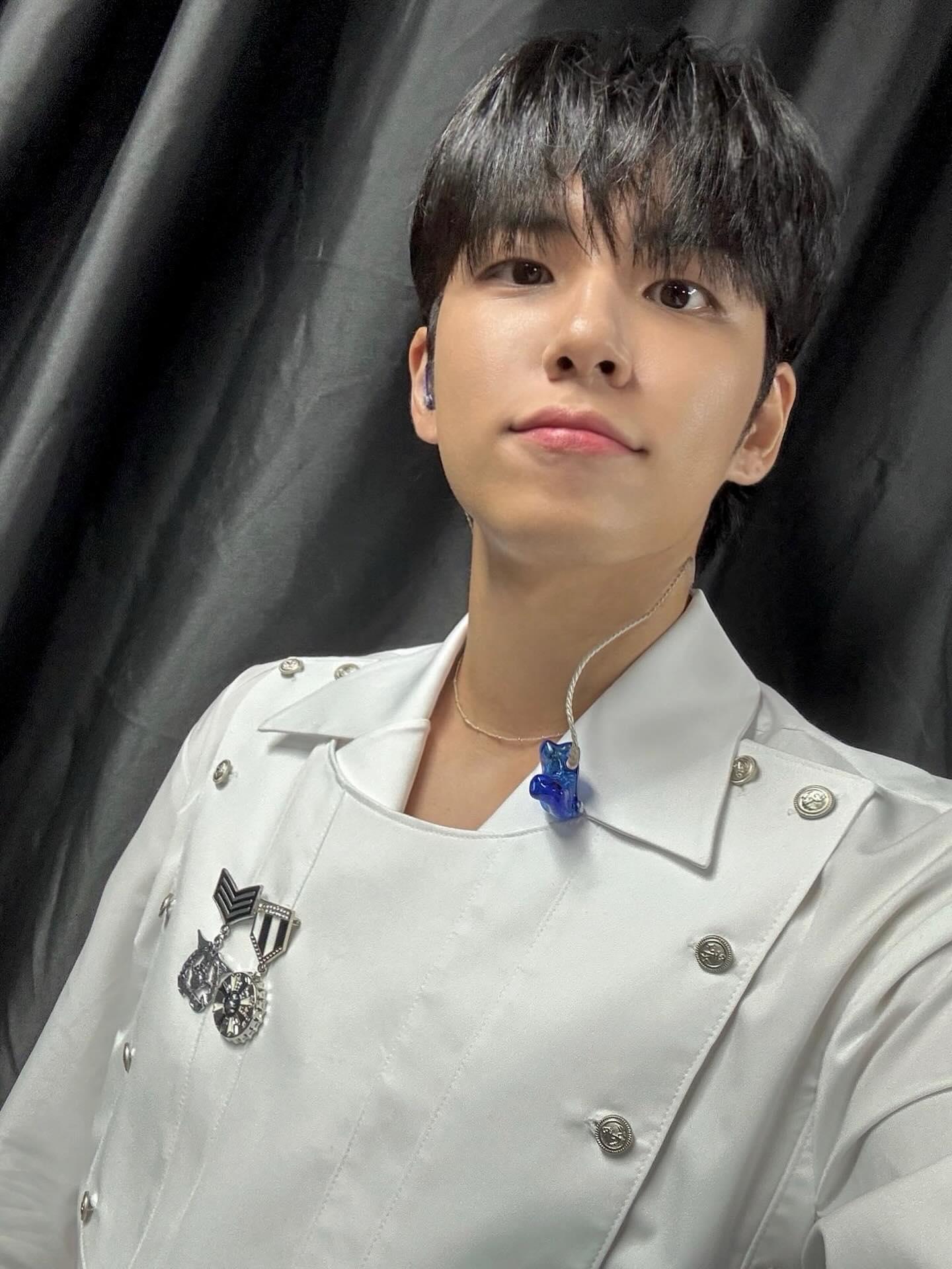 DAY6元弼。(圖/翻攝自IG)