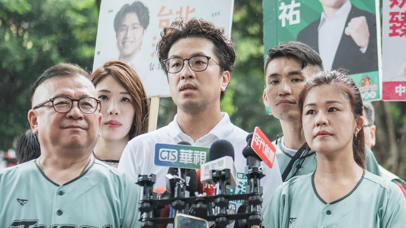 蔣萬安凱道反毒油「51.8%認為失敗」 沈伯洋:這才是選民感受