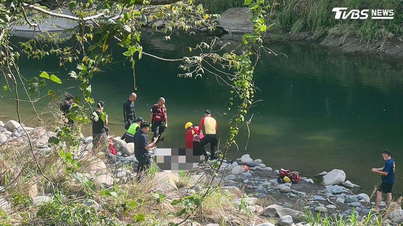 快訊/三峽河4高中生戲水「1人失聯」 救起送醫仍不治