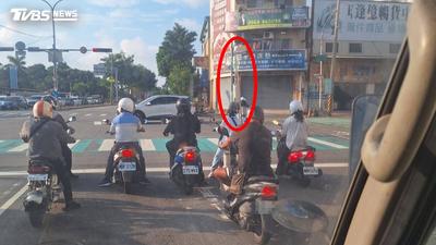 獨家/病人自稱請假回家拿東西 竟「吊點滴騎車」上路 院方急報警