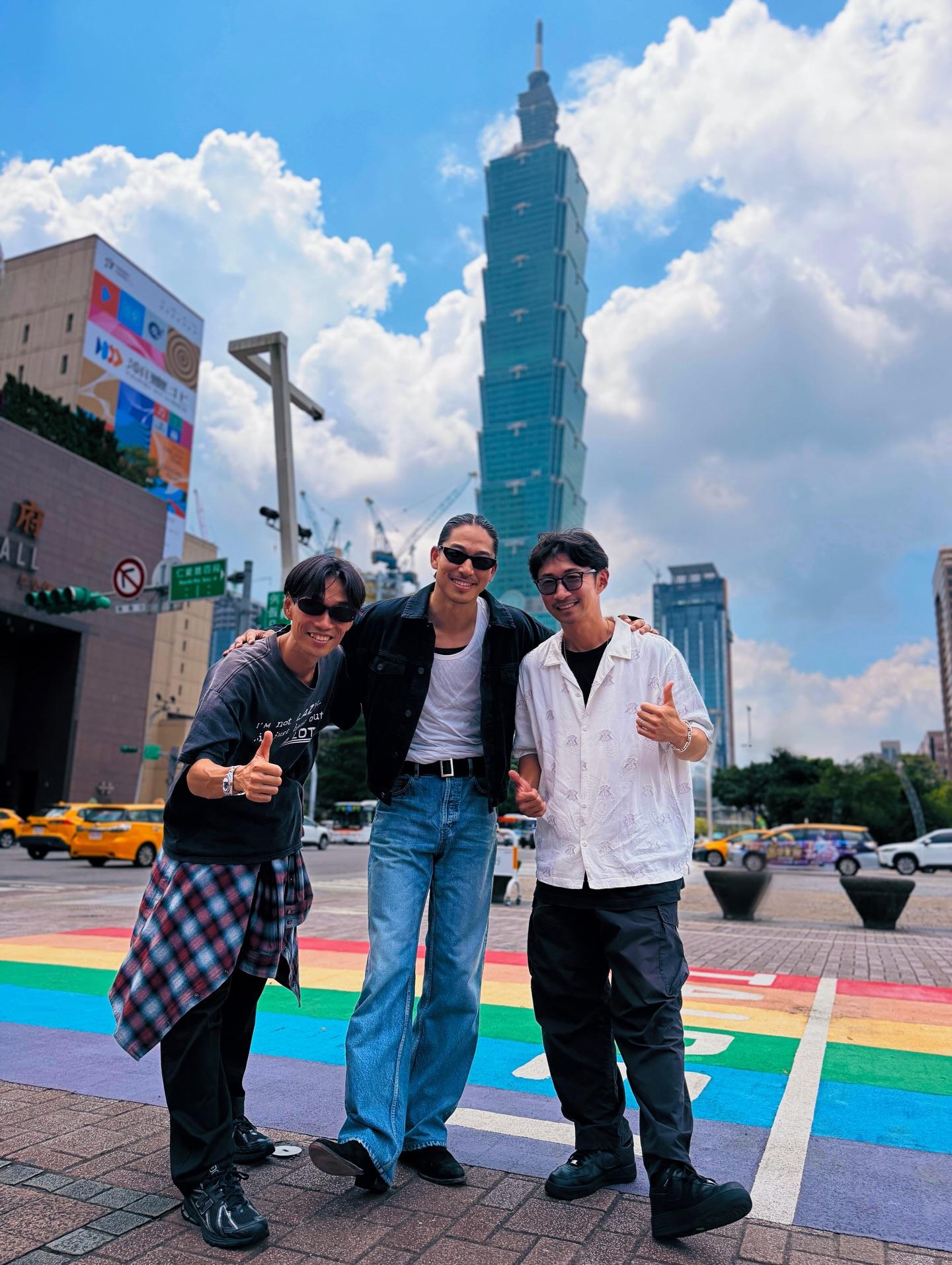 左起P-CHO、AKIRA、MAKIDAI已經認識超過20年，也笑稱自己是「爸爸組」。（圖／翻攝自TJBB IG）