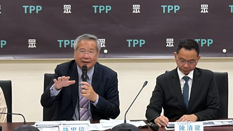 無限上綱?公務員赴陸「上繳親友名單」 白委轟:執政黨走向威權