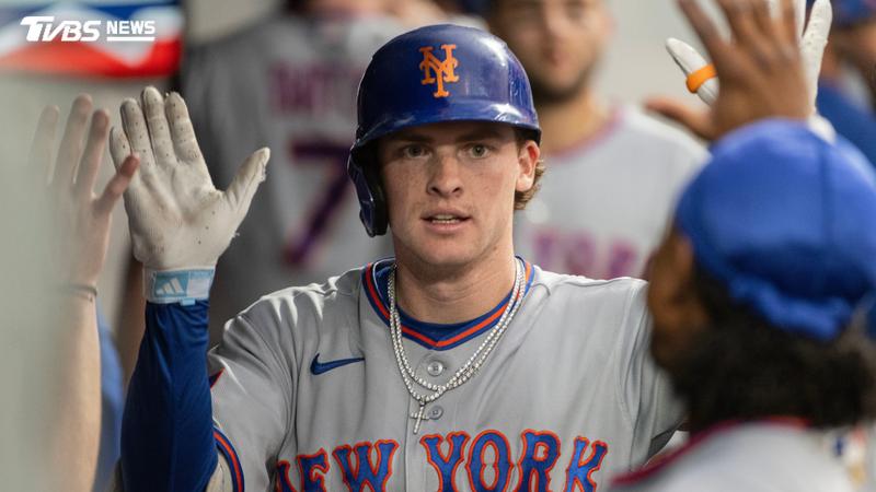 MLB/交易大限後反拉4連勝!大都會驚傳首輪大物美技接殺受傷 手腕X光結果曝