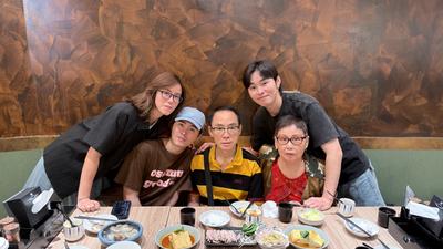 展榮展瑞「洗腦曲」NG百次脖子、腳都出事了! 父親節四姊弟集資送禮