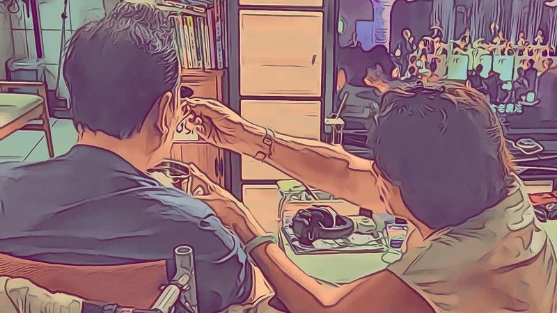 廖峻中風父親節曝近況!前妻餵食照顧 兒曬合照:不計前嫌的真愛
