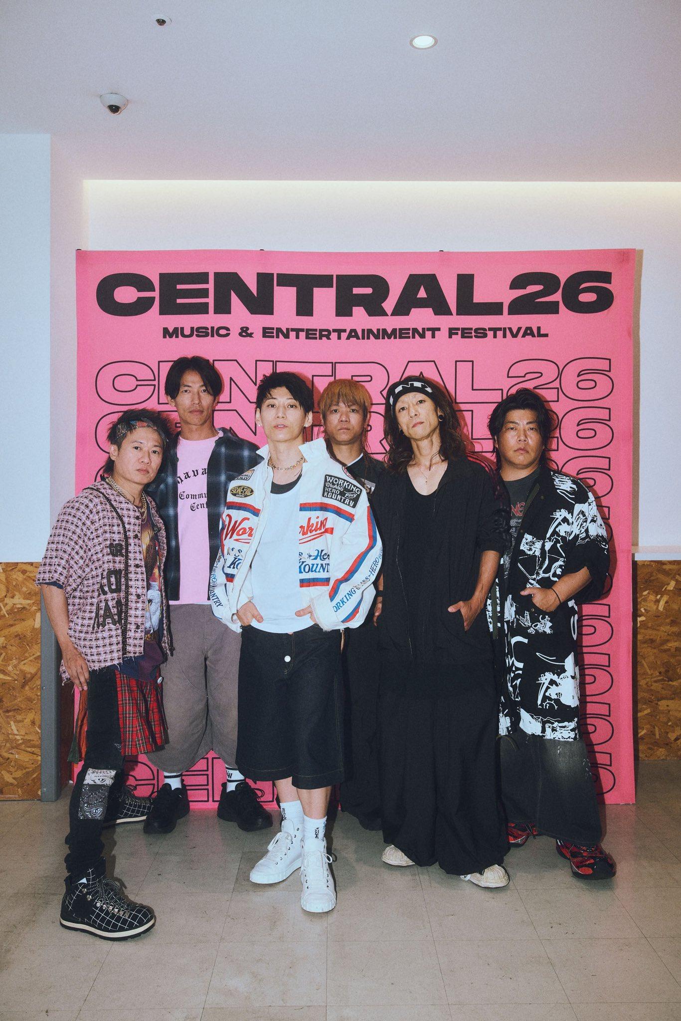 繼去年大港開唱後,UVERworld今晚為CENTRAL MUSIC再來台開唱。(圖/翻攝自CENTRAL___ofc推特)
