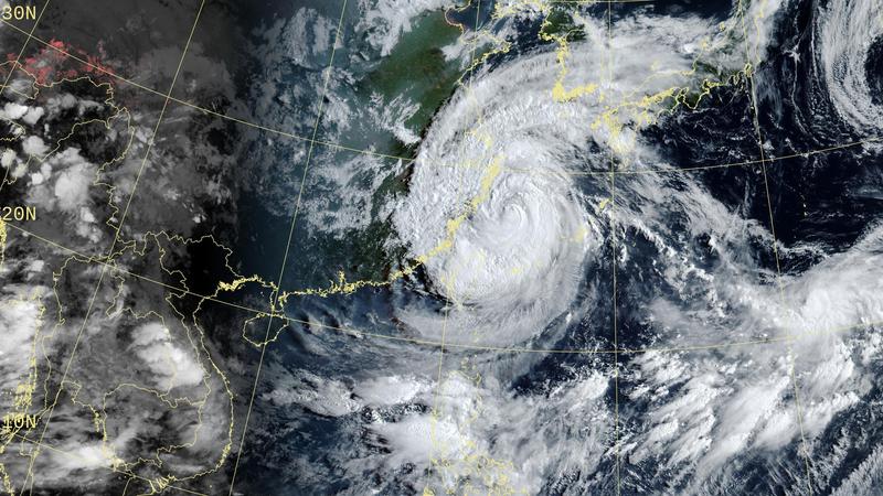 天氣/白海豚緩慢減弱!外圍環流掃過北台灣 雨彈狂炸「1地區」