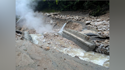 豪雨炸日本長野!安曇野市土石流沖斷唯一道路 390名遊客受困