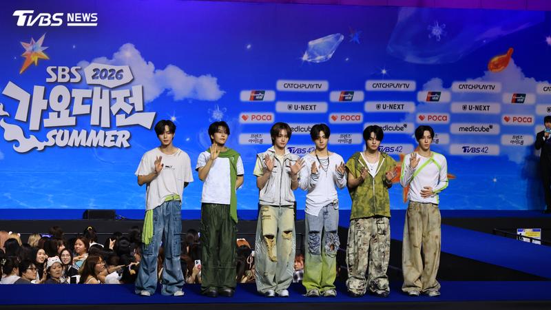 2026 SBS歌謠大戰SUMMER/AD1自豪「多彩團體」首登舞台!秀中文放話:我們準備了驚喜