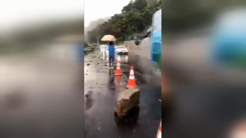 大湖苗62線半個月三度落石!監視器砸壞未修 居民繃緊神經