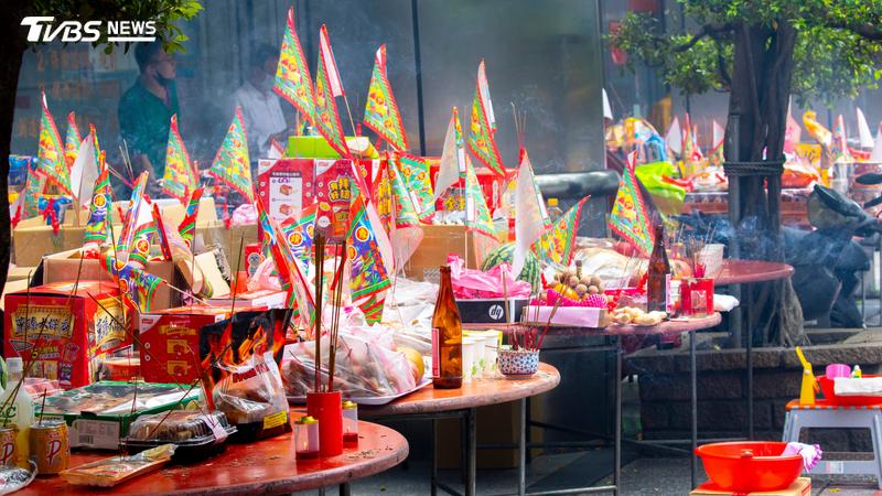 極陰鬼月反生財!命理師授「2撇步」 備妥5硬幣、紅包袋旺到年底