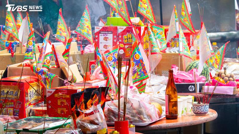 普渡供品別亂吃!醫點名「這些」別囤太多 無糖茶+堅果成首選