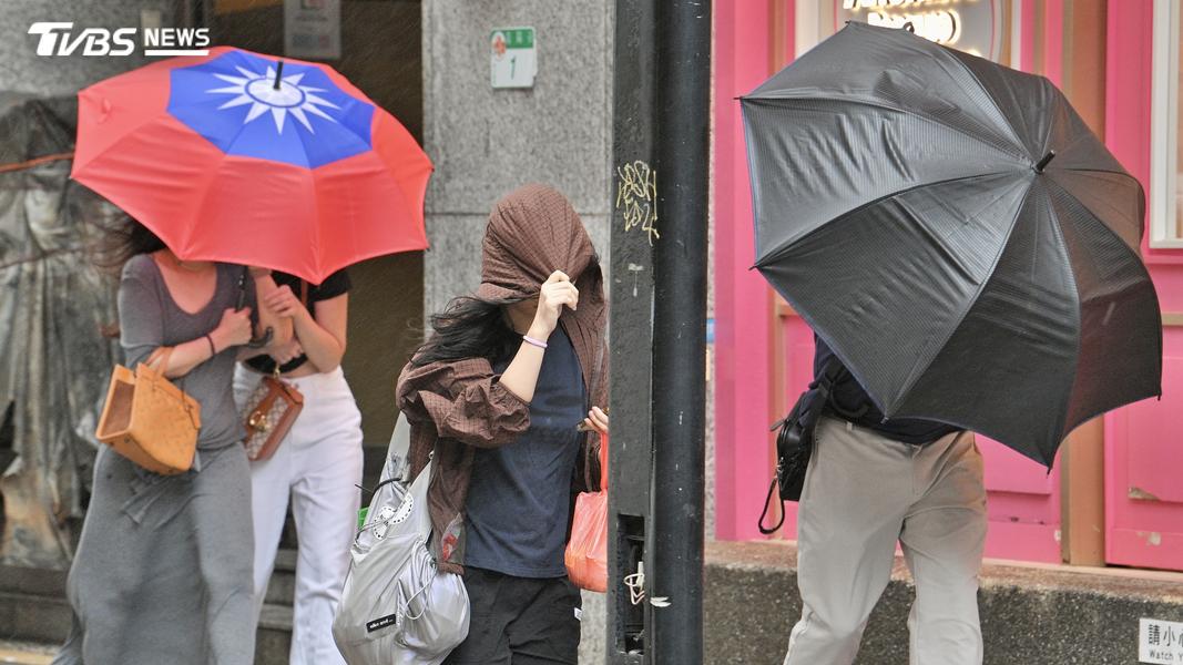 西南風報到「南雨北雷」!強碰年度大潮小心