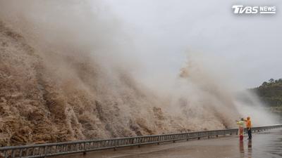 白海豚襲中國帶來「超強降雨」!兩度登陸浙江 昆山發紅色預警