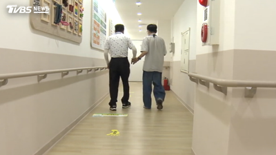 過半長照靠家人扛!平均照護8年 專家曝「雙軌策略」減壓