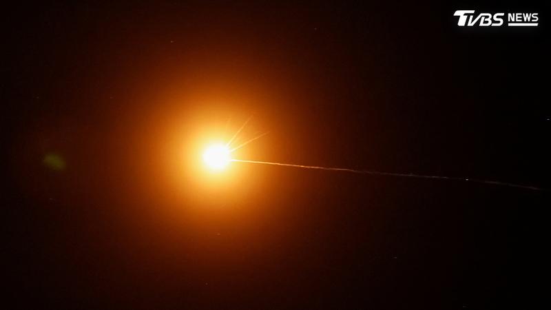 空襲警報劃破夜空!俄彈道飛彈轟基輔、札波羅熱 釀10傷