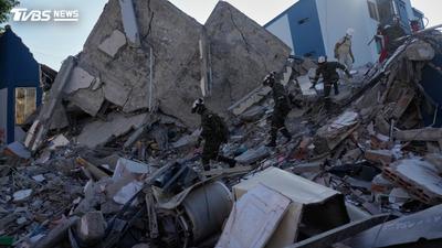 哥倫比亞強震!224人罹難、逾3000人失聯 救難隊徹夜挖掘