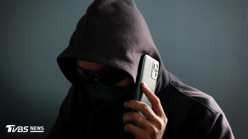 「你證件遭冒用!」詐團扮假檢警恐嚇 他辦信貸資產瞬間蒸發