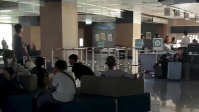 快訊/松山機場突「暗了」!航廈內跳電 旅客瞬間嚇一跳