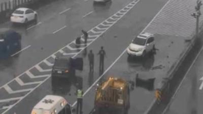 台74線清晨車禍!撞護欄又二次事故 1人受困1人躺槽化線送醫