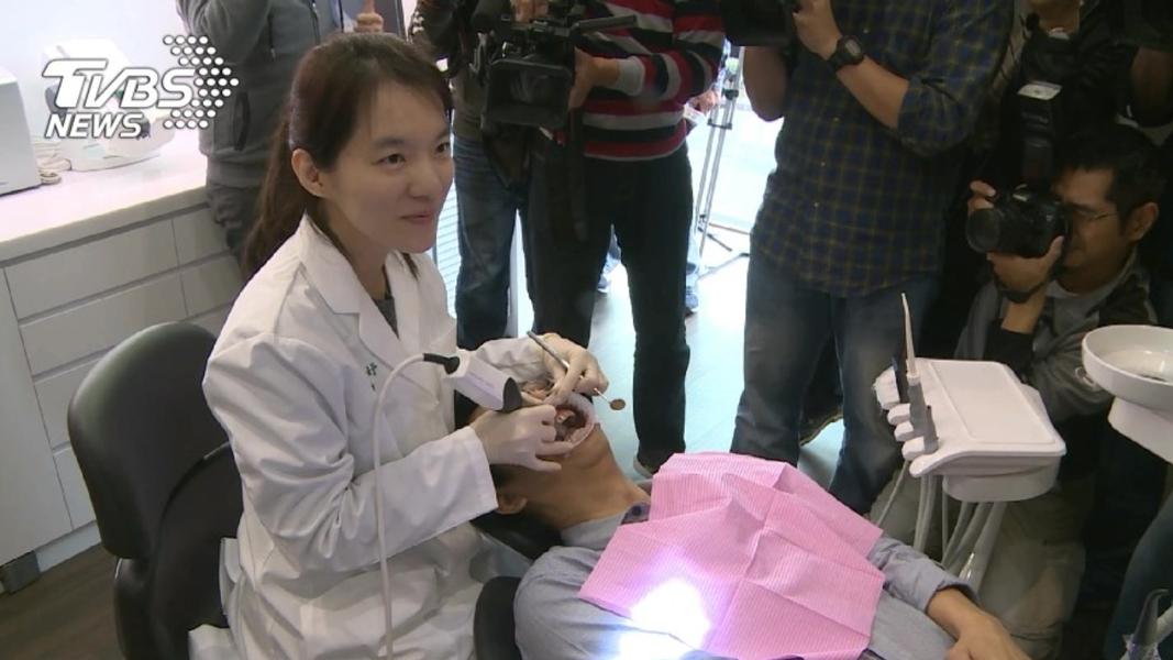 陳幸妤疑自爆離婚?1星評論開撕趙建銘「亂搞男女關係」:對前妻無情無義