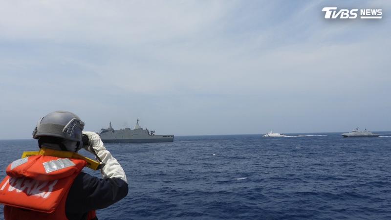 中國拉印尼台灣東部軍演 海軍秀聯手海巡「反封鎖護航」畫面曝