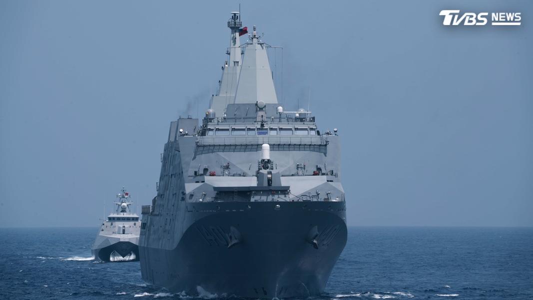 內層接護,623艦、625艦、CG-606及CG-1002艦內層接護1401艦。(圖/海軍司令部提供)