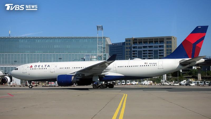 飛機恐遭駭?達美航空驚現不明Wi-Fi 機組急斷網
