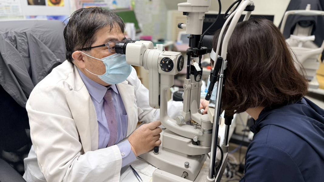 生理期間若發生不明微量出血,多為荷爾蒙變化所致,請保持冷靜並尋求專科醫師協助。(圖/看診示意畫面)
