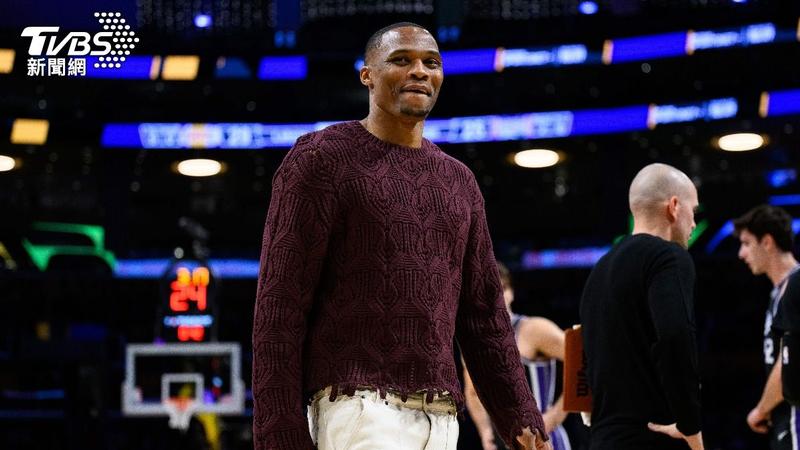 NBA/衛少結束18年傳奇生涯!詹皇致敬:下一站名人堂