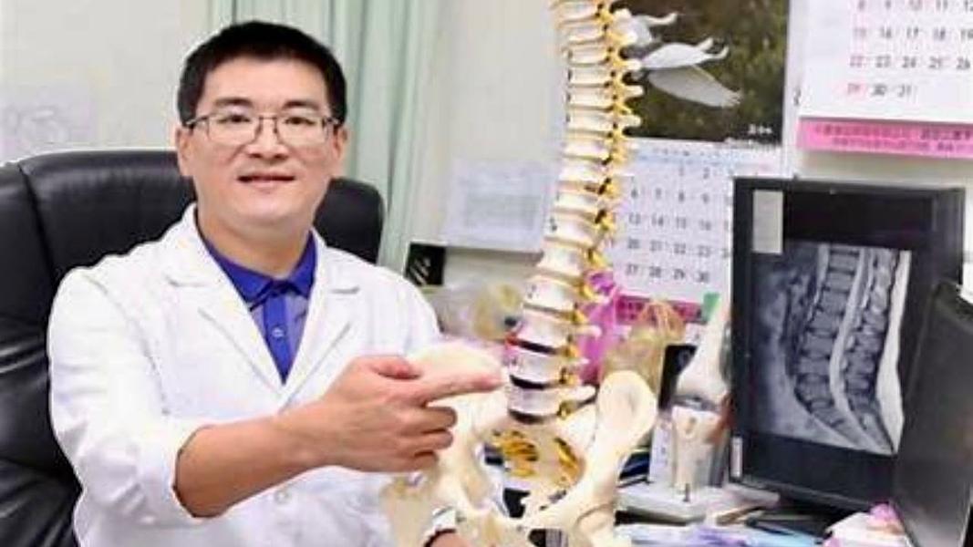 趙建銘診所「評論區開戰」!酸病患住高檔飯店 狂嗆1星負評