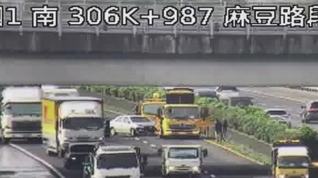 國道1號-國道1號北上-國道塞車-國道撞車-國道事故-國道一號事故