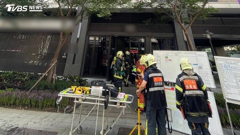 板橋豪宅製毒!分裝場竄火煙 2男嗆傷拒送醫遭逮