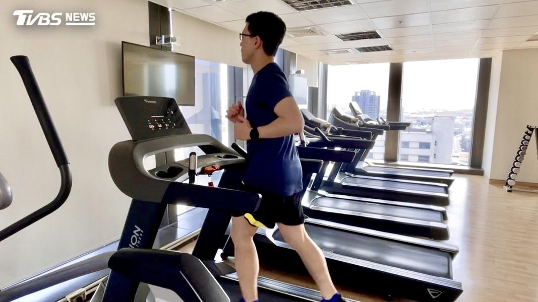 腸道真的會「發霉」嗎?醫師揭真菌失衡、甜食與抗生素風險 !(圖/TVBS)