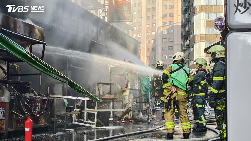 臨江街失火-臨江街火災-臨江街夜市失火-臨江街夜市火災-臨江街攤販失火-臨江街麻辣燙-臨江街綠豆沙