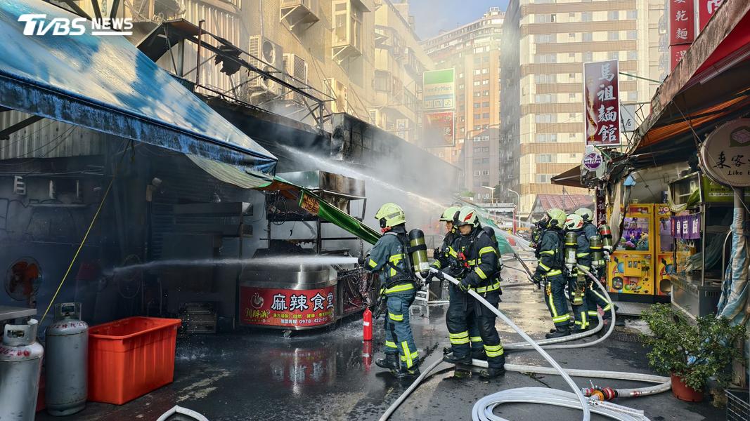 臨江街失火-臨江街火災-臨江街夜市失火-臨江街夜市火災-臨江街攤販失火-臨江街麻辣燙-臨江街綠豆沙